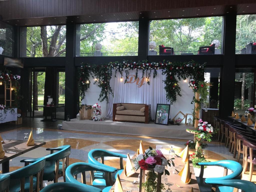 Aswadduma Hotel Dambulla Extérieur photo